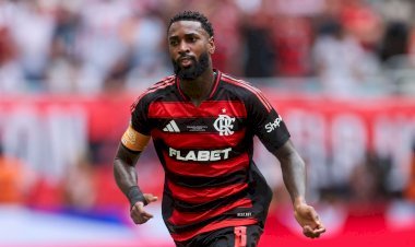 Relação com Jorge Jesus faz Gerson balançar pelo Al-Nassr, e futuro longe do Flamengo continua indefinido