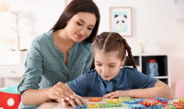 Proposta de aposentadoria especial para pais de autistas está na Câmara dos Deputados