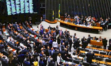 Câmara aprova isenção do Imposto de Renda para quem ganha até R$ 5 mil por mês