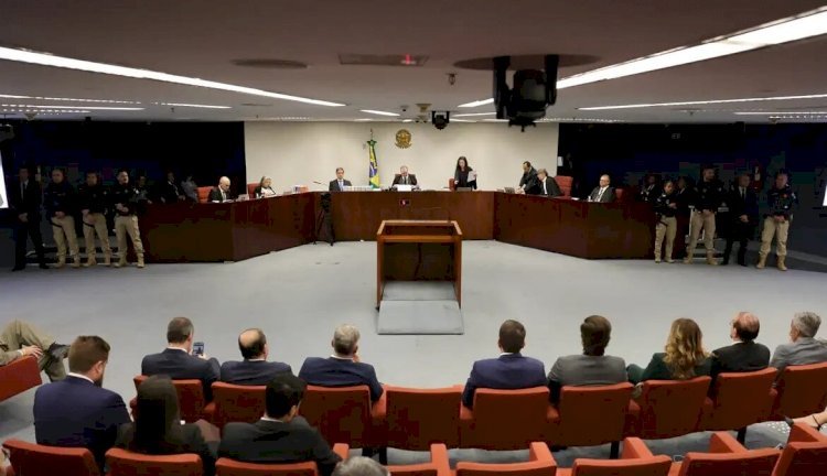 Julgamento de Bolsonaro no STF: veja como assistir ao vivo nesta quinta (11/9)