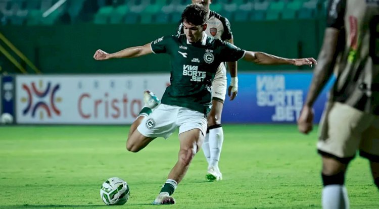 Revelação do Goiás, volante Lucas Rodrigues renova com clube até 2029
